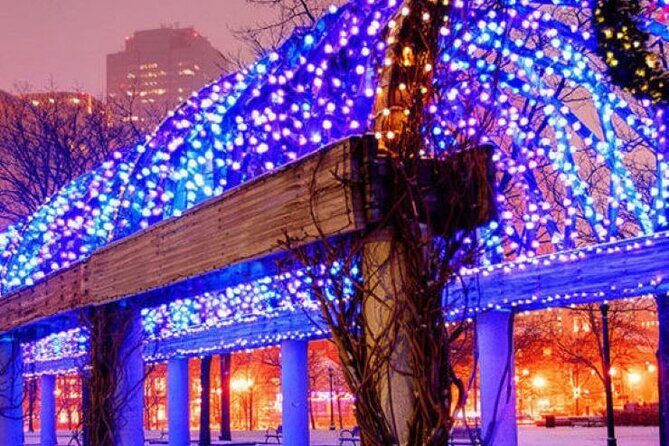 Boston Holiday Sights and Festive Nights Trolley Tour - The Guide Style: Narration That Can Run Gloomy or Fun