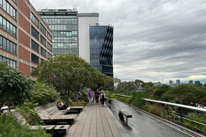 Chelsea and the High Line NYC Architecture Walking Tour - Chelsea to Hudson Yards: why this walk feels like two cities