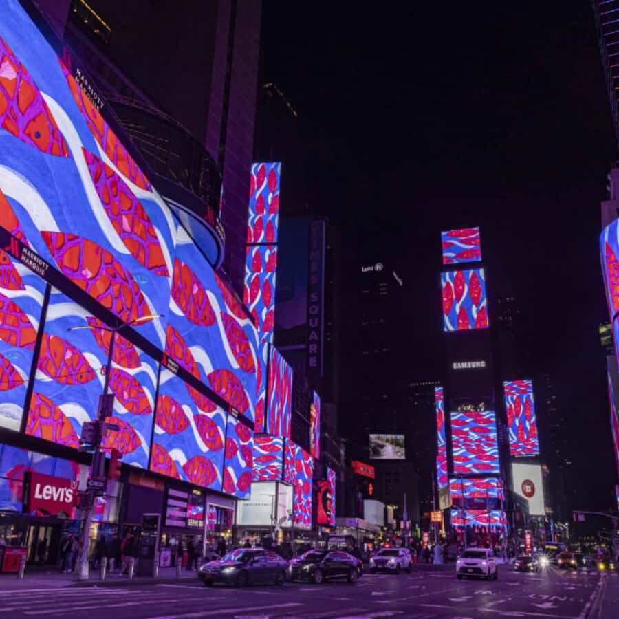 Christmas in New York: Holiday Lights&Rockefeller Tree Tour - Times Square Energy: Billboards, Foot Traffic, and the Holiday Kickoff