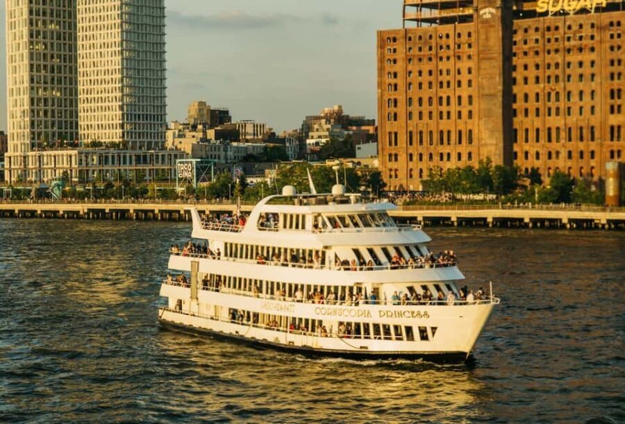 Cornucopia Princess NYC New Years Eve Cruise - Cornucopia Princess NYC: A 5-Hour Party on the Water