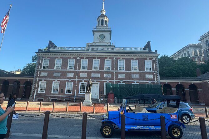 Explore Philadelphia via Vintage Car or Electric cart - Why a vintage car or electric cart is a smart way to see Philadelphia