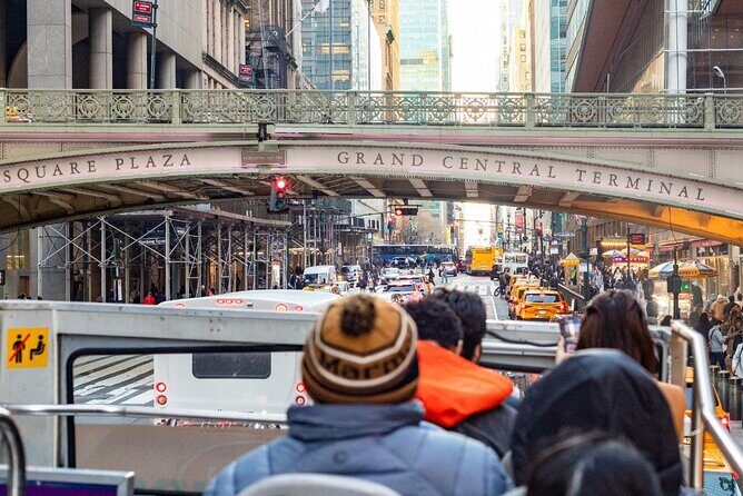 Express Sightseeing Bus Tour with Statue of Liberty Cruise Combo - Guide, Headphones, and Audio: When It Adds Value (and When It Doesn’t)