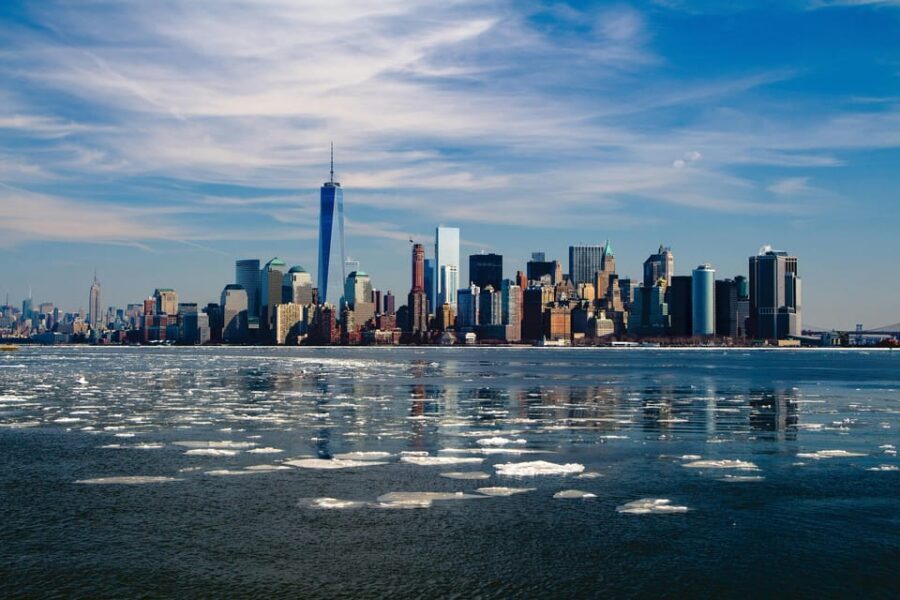 New York City: Minivan Tour - Apple Glass Cube and that less-known viewpoint