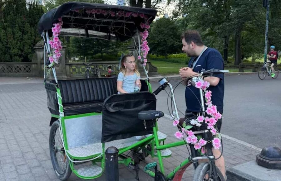 New York City: Top-Rated Central Park Pedicab Tour - Price and value: is $20 per person fair for Central Park?