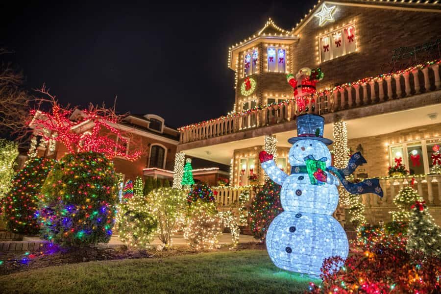 New York: Dyker Heights Christmas Lights Guided Walking Tour - Key Things I’d Plan For