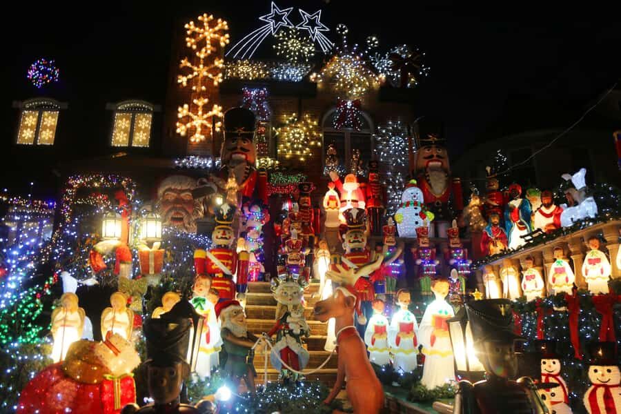 New York: Dyker Heights Christmas Lights Guided Walking Tour - Dyker Heights Christmas Lights: the Brooklyn tradition that got out of hand