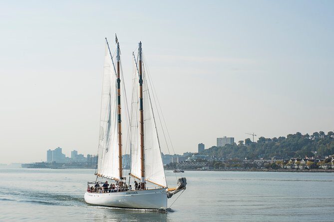 New York Fall Foliage Sail up the Hudson River - Key highlights you’ll feel immediately