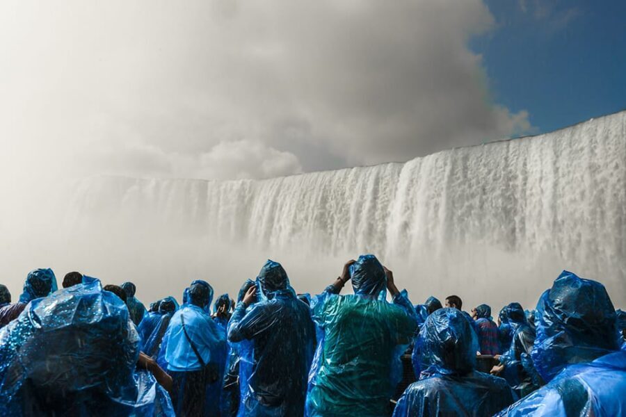 Niagara Falls, USA: Highlights Tour with Boat Ride & Cave - Niagara Observation Tower and the best photo angles