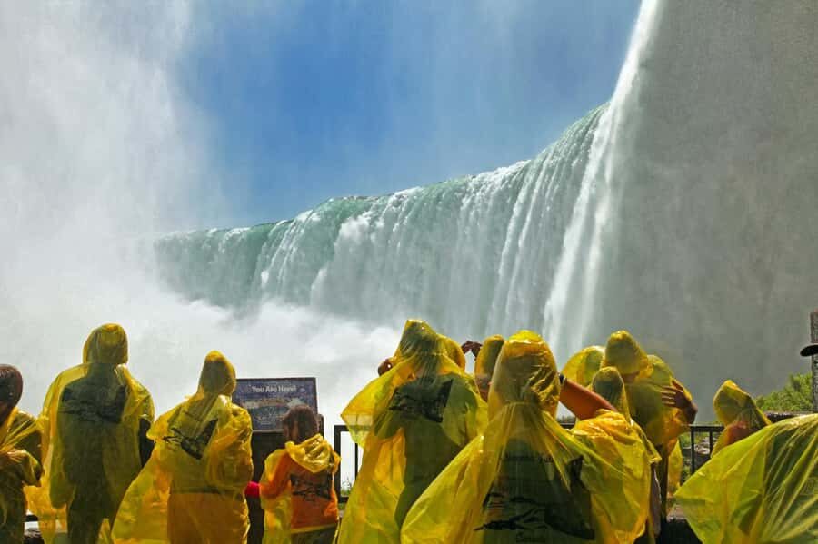 Niagara Falls, USA: Highlights Tour with Boat Ride & Cave - The mid-tour food break: keep your energy without overpaying