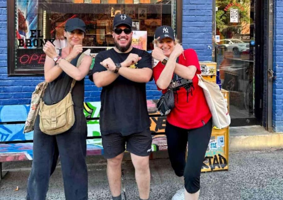 NYC | French guided tour Hip-Hop in East Harlem & Bronx - Central Harlem and the Apollo Theater: hip-hop where music already lived