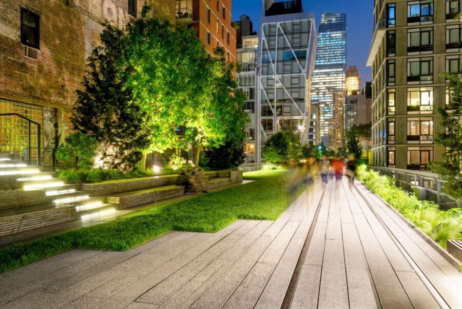 NYC: Holiday Lights Guided Bus Tour - Price and value: is $89 a good deal for 4 hours?