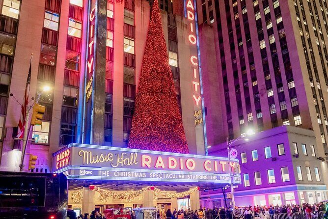 NYC Holiday Lights Sightseeing Bus Tour - How the bus ride works: 1 hour 15 minutes, 7 miles, big sights