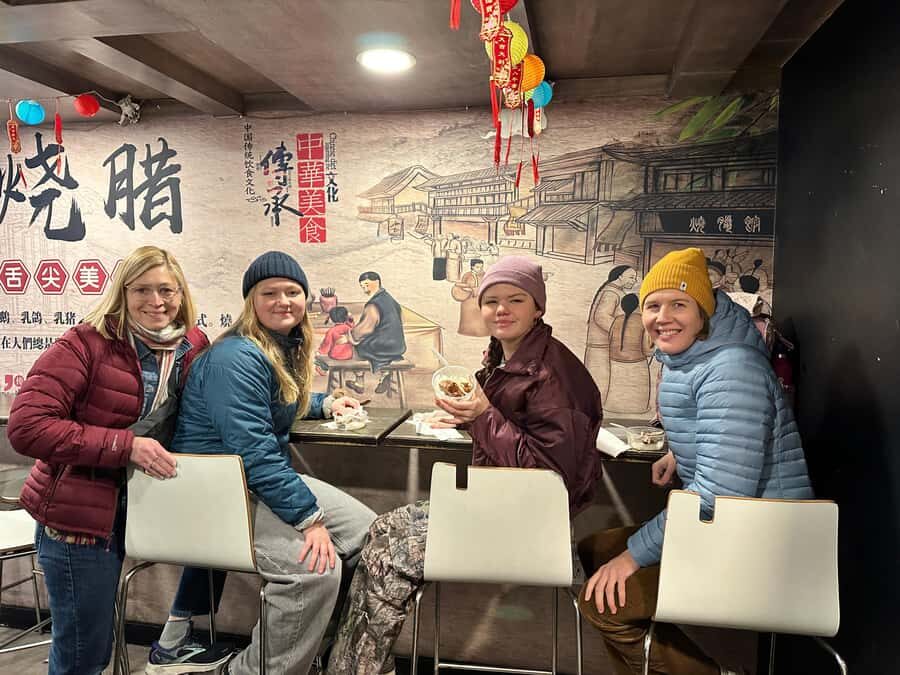 NYC: Original Chinatown and Little Italy Foodie Tour - Seated vs. On-the-Go Bites: How the Pacing Actually Helps