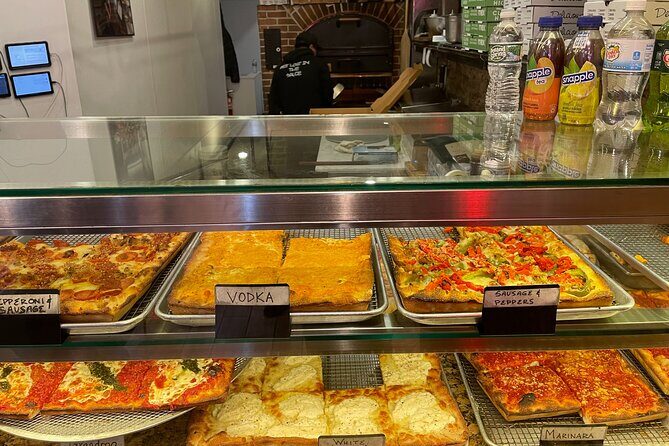Private New York City Pizza Tasting With a Local - Four pizza stops: how to taste like a New Yorker (without overthinking it)