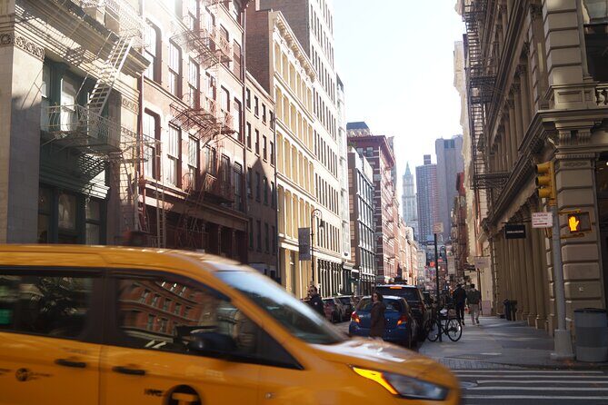 Private New York Downtown Highlights Half Day Tour - Financial District: Wall Street sights with historic context